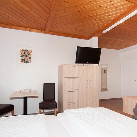 Restaurant - Cafe - Pension Hassler Berg im Drautal Buitenkant foto