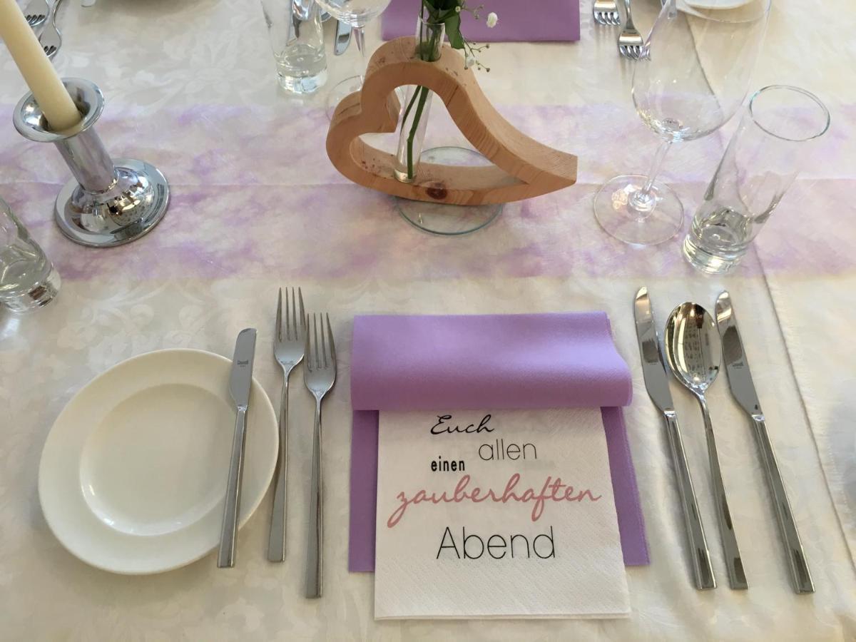 Restaurant - Cafe - Pension Hassler Berg im Drautal Buitenkant foto