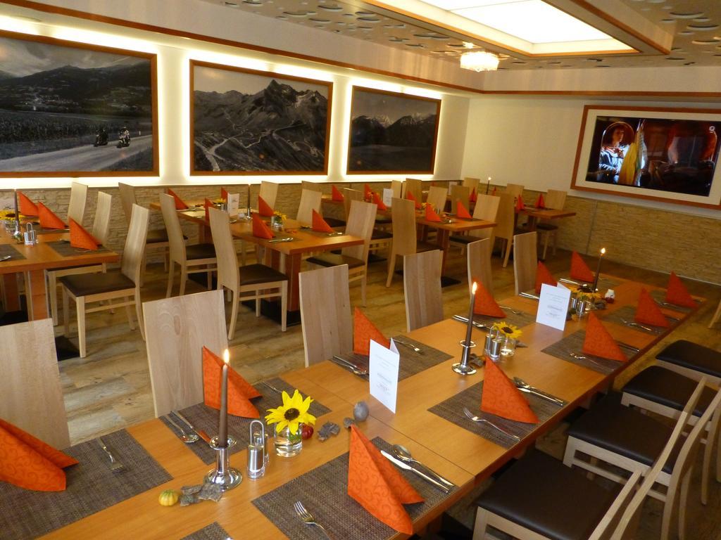 Restaurant - Cafe - Pension Hassler Berg im Drautal Buitenkant foto