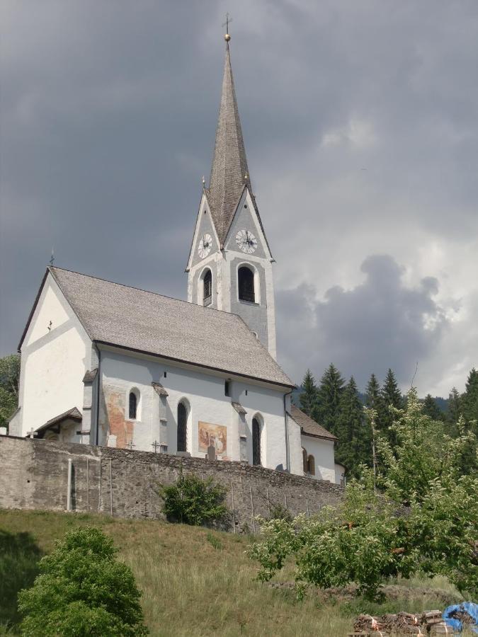Restaurant - Cafe - Pension Hassler Berg im Drautal Buitenkant foto